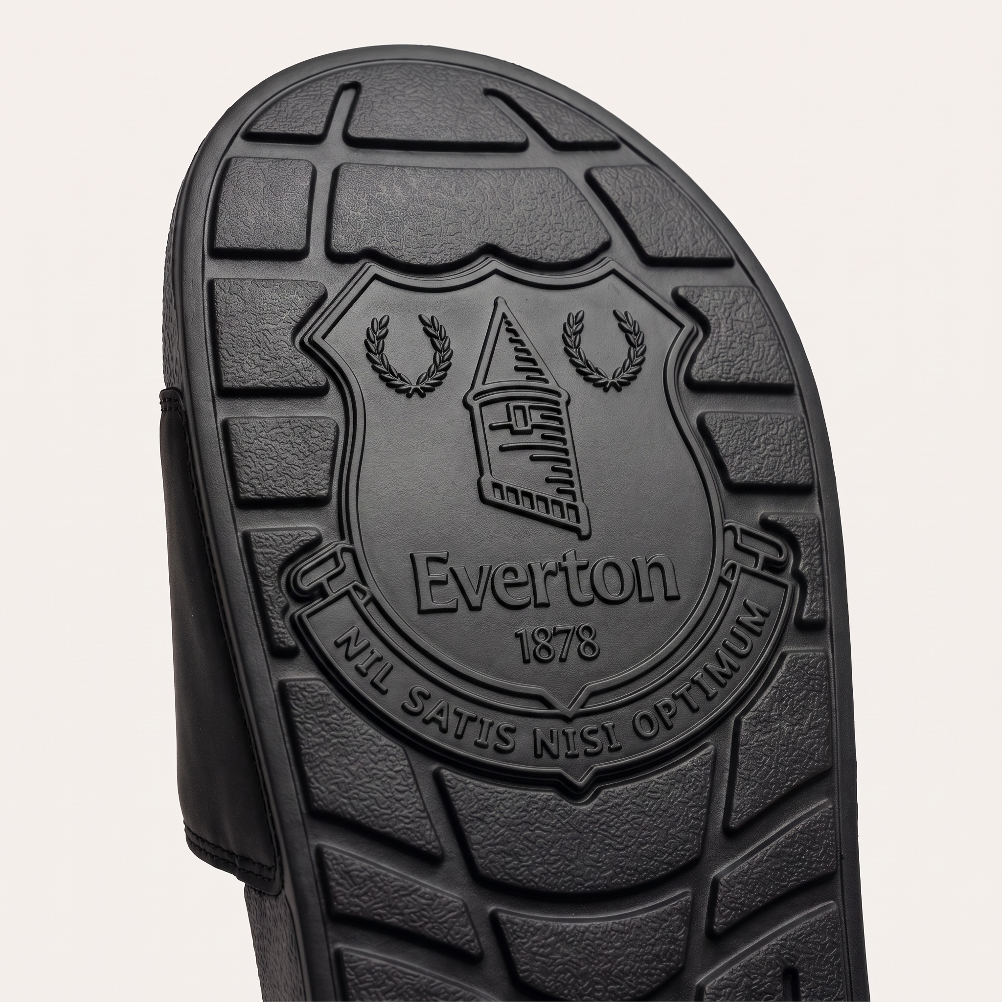 Crest Slides — Moulded Sole Print