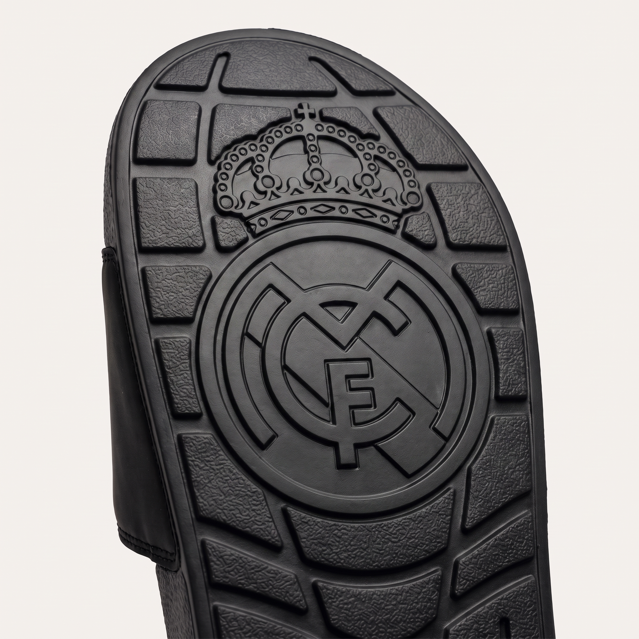 Crest Slides — Moulded Sole Print